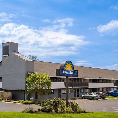 Days Inn By Wyndham Columbus Worthington Eksteriør billede