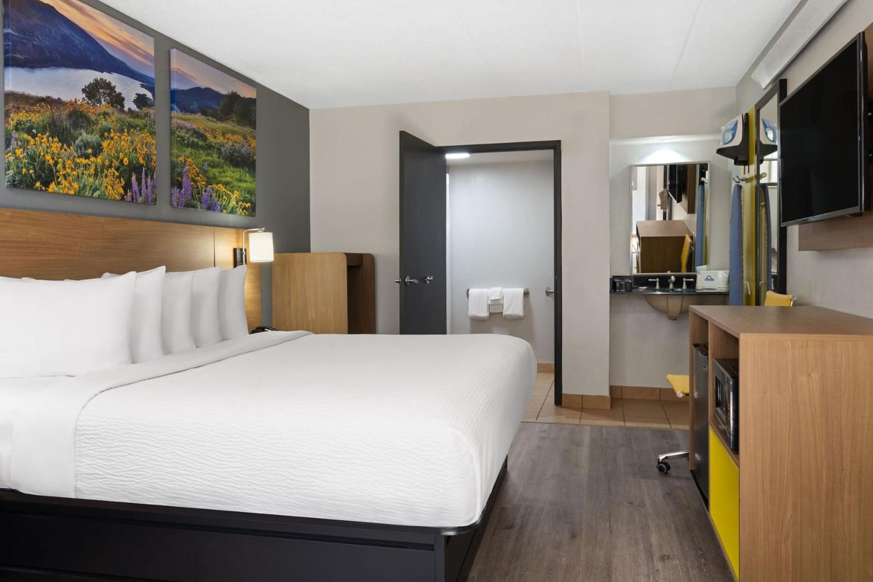 Days Inn By Wyndham Columbus Worthington Eksteriør billede