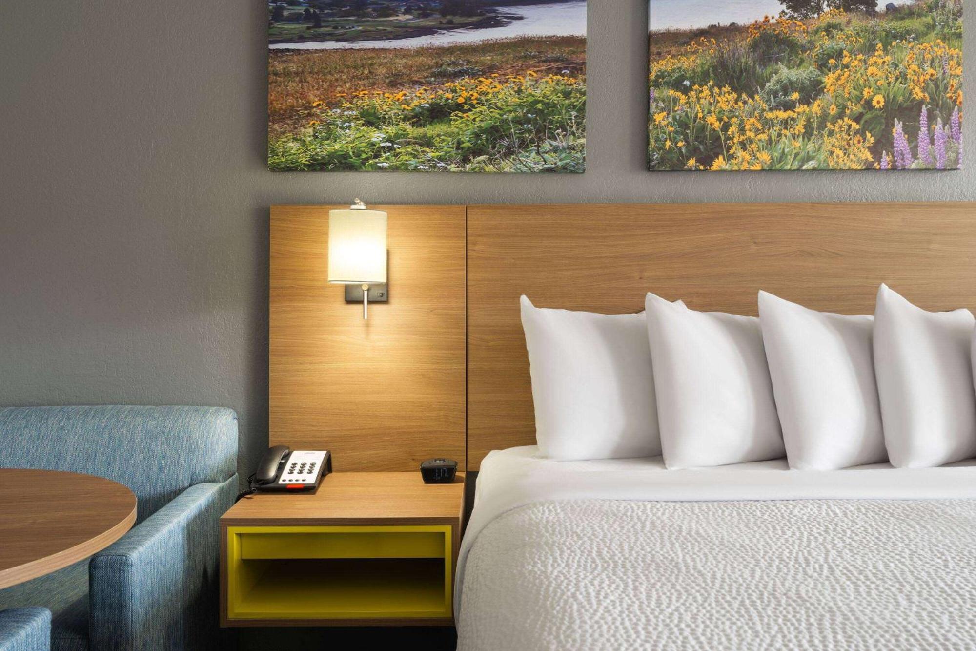 Days Inn By Wyndham Columbus Worthington Eksteriør billede